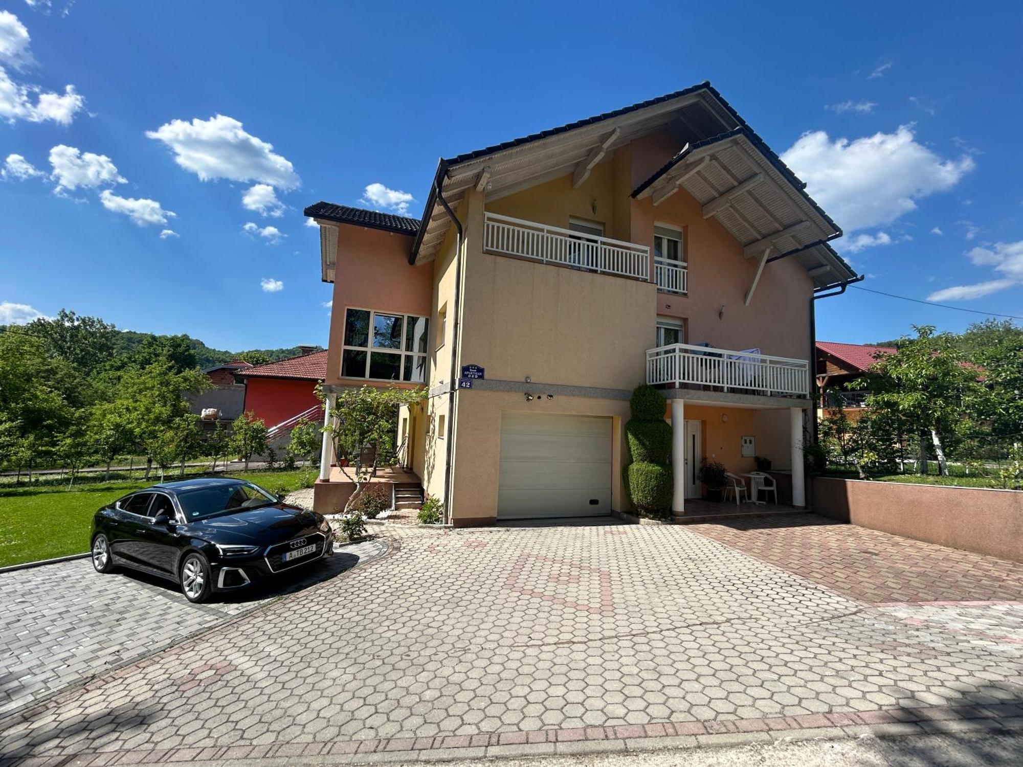 Apartman D&D Jajce Luaran gambar